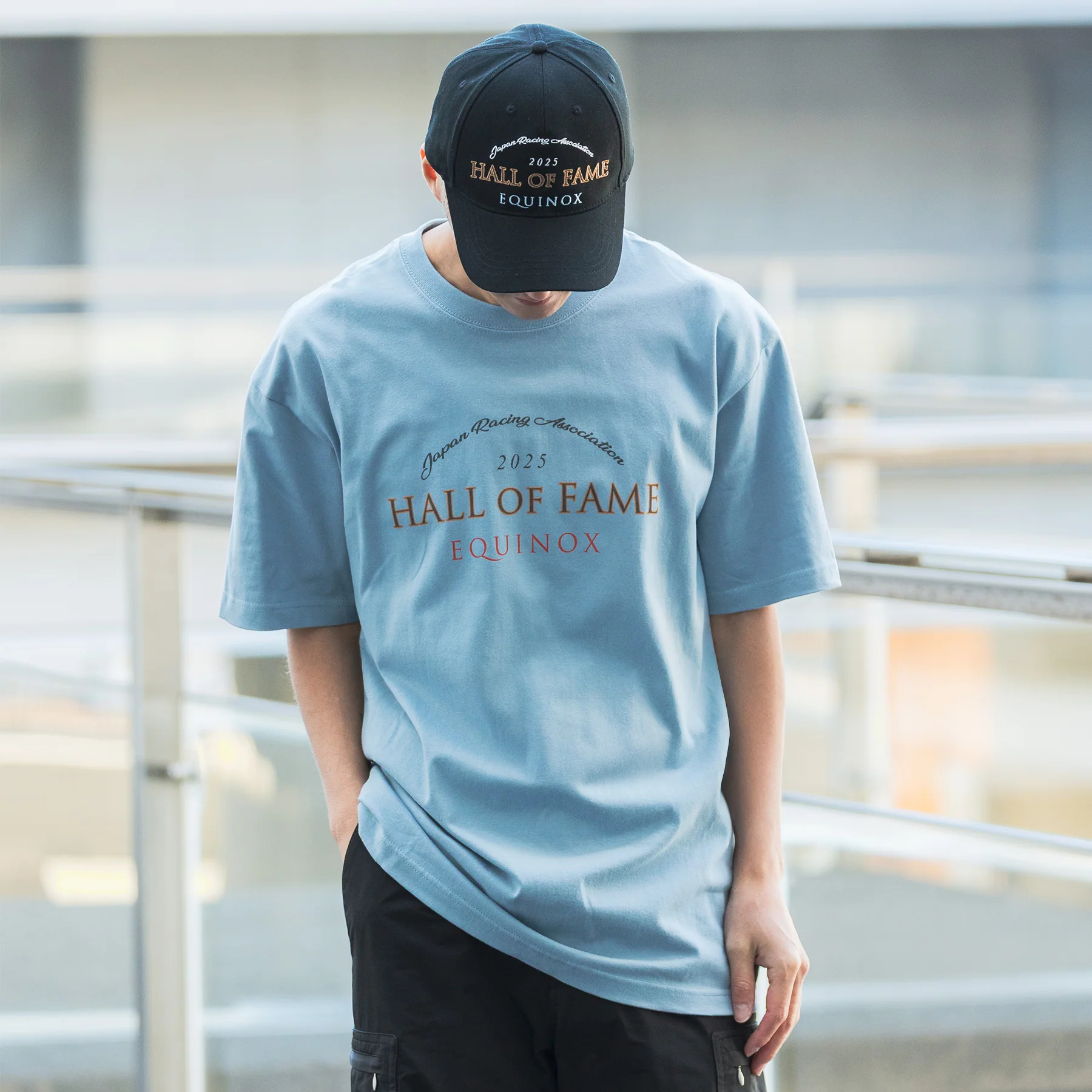【HORSE GOODS net】イクイノックス顕彰馬選定記念 TシャツB(青) - Image 3