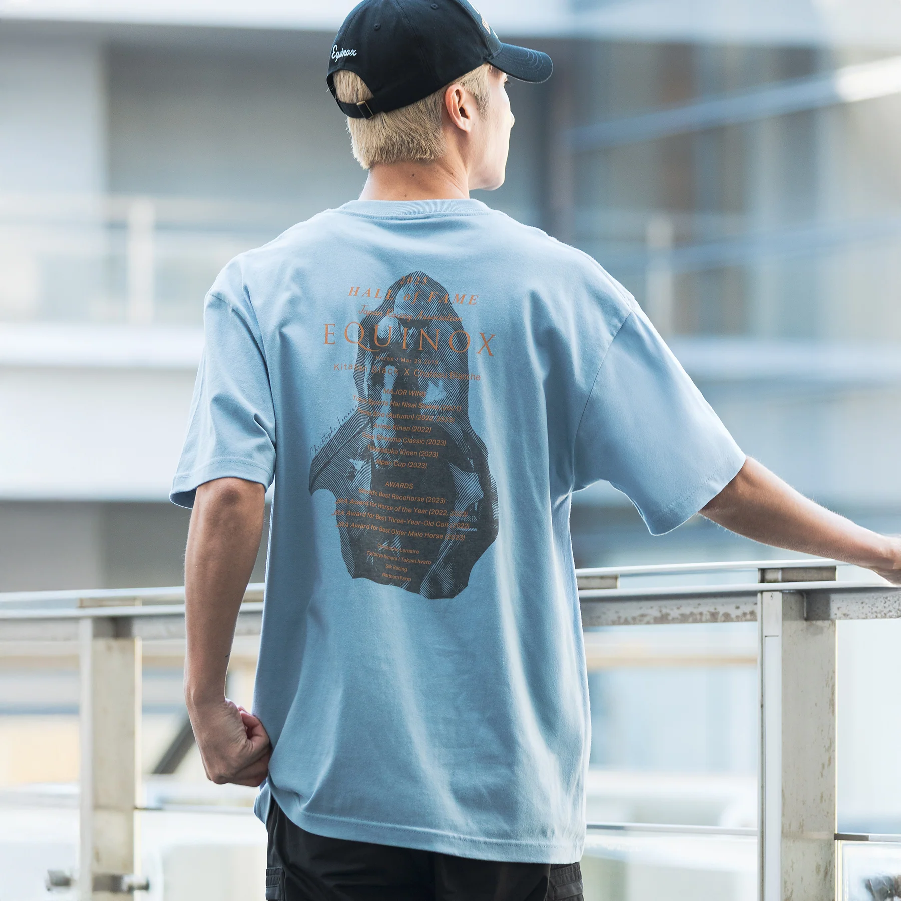 【HORSE GOODS net】イクイノックス顕彰馬選定記念 TシャツB(青) - Image 7