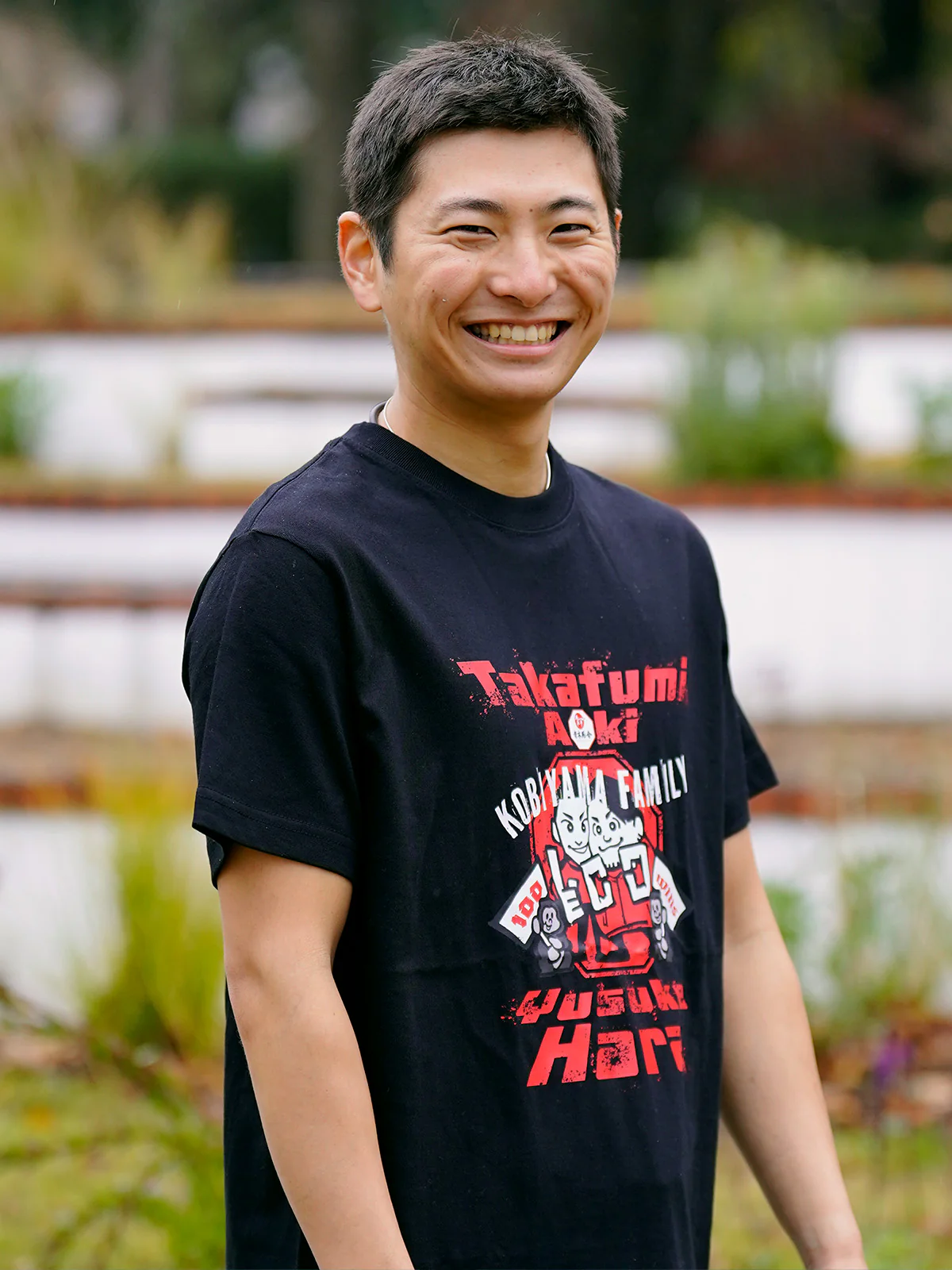 青木孝文厩舎&原優介騎手100勝メモリアル・Tシャツ - Image 2