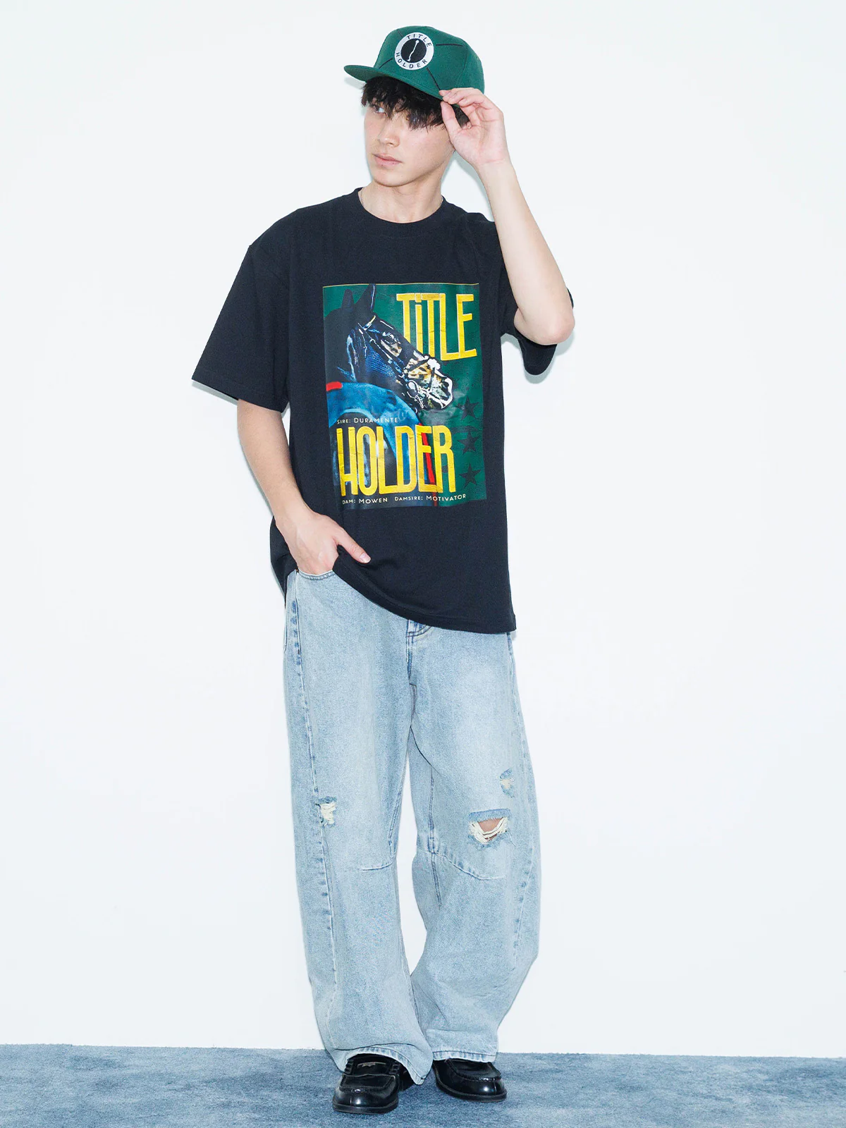 タイトルホルダー・ポートレートTシャツ - Image 3