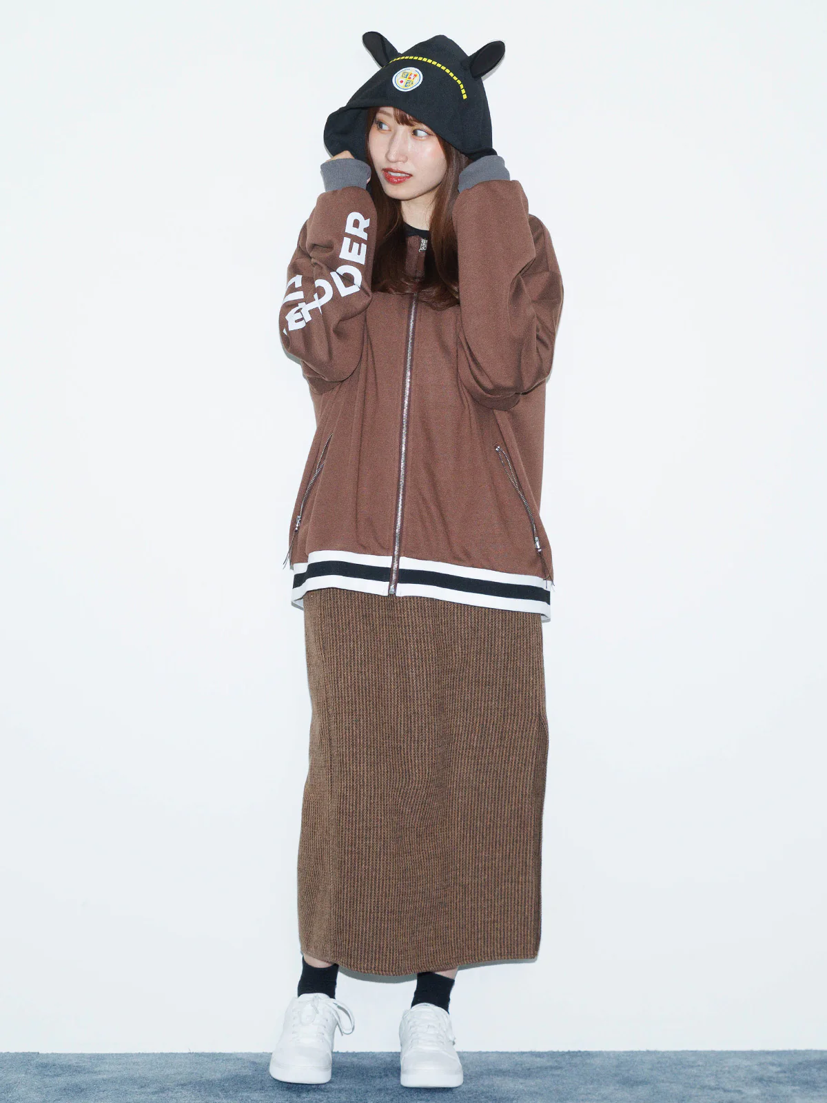 タイトルホルダー・馬耳パーカー - Image 3